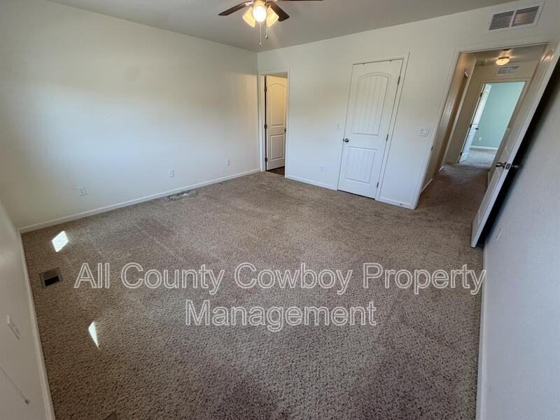 4035 Little Moon Trl - Photo 6 of 17