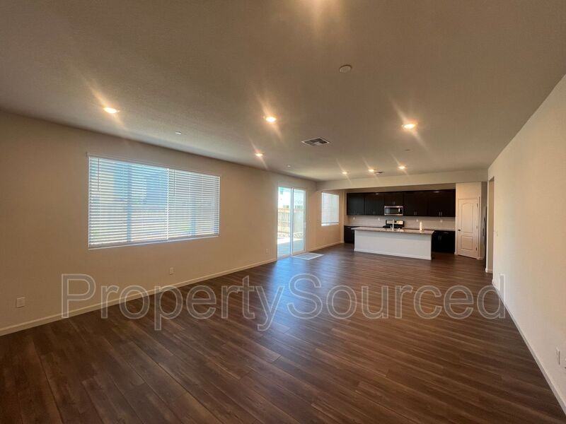 2957 Mokelumne Ct - Photo 3 of 37