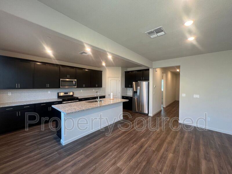 2957 Mokelumne Ct - Photo 4 of 37