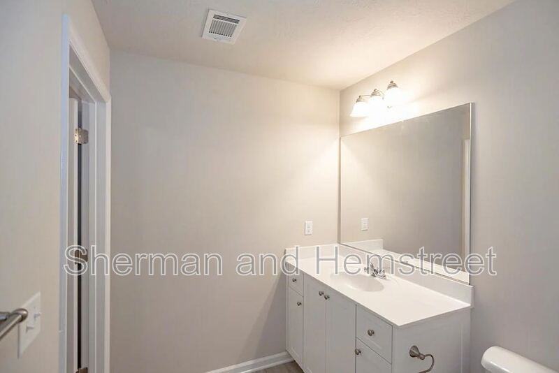 904 Joiner Cir #904 - Photo 7 of 10