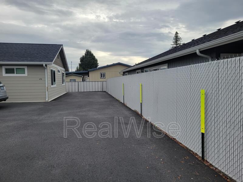 124 Sw Jenn Way - Photo 2 of 11