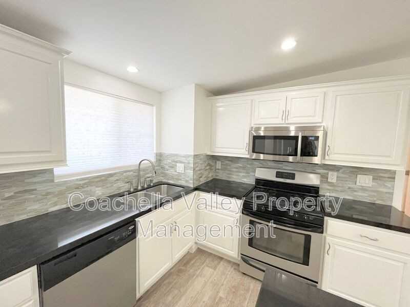 73165 Tumbleweed Ln #1 - Photo 5 of 37