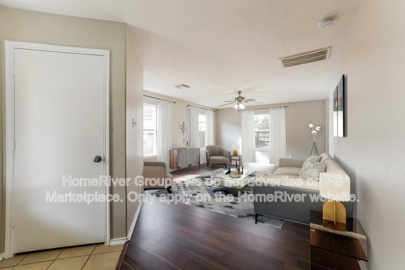 14007 Marners Ct - Photo 3 of 26