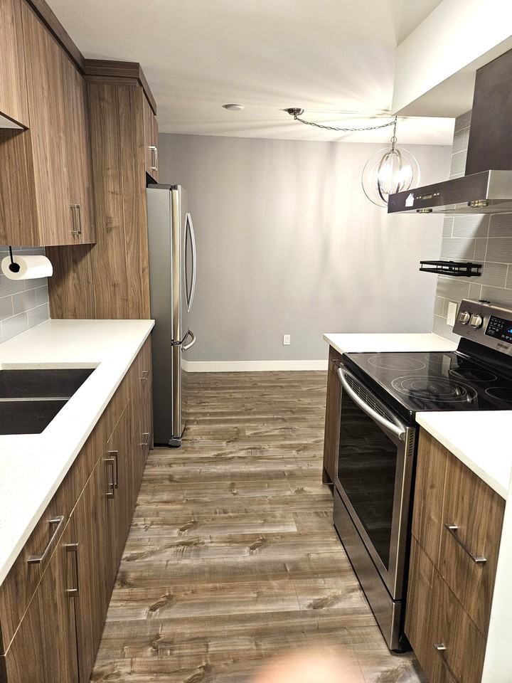 428 Agnes Street #208 - Photo 5 of 12