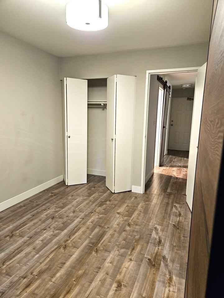 428 Agnes Street #208 - Photo 4 of 12