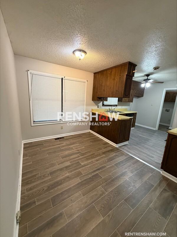 35 Emerson Dr - Photo 6 of 33