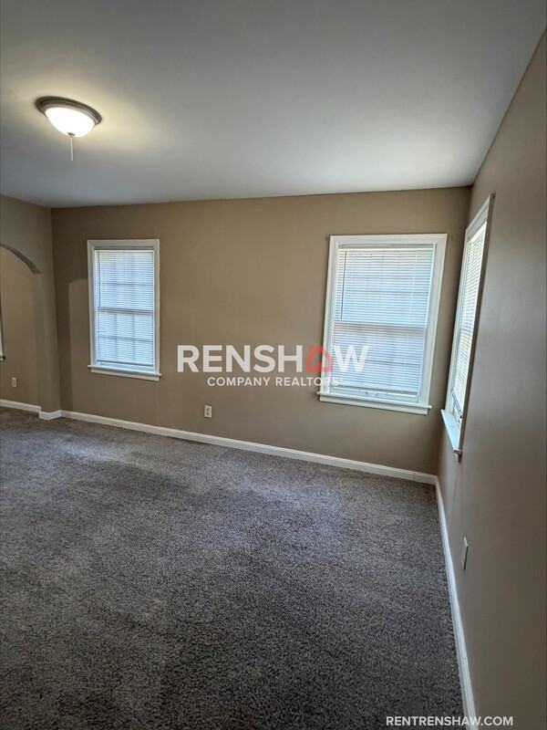 54 Locust Ln - Photo 3 of 16