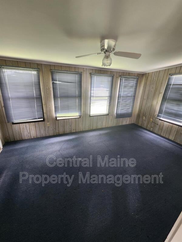 400 Friendship Rd - Photo 6 of 14