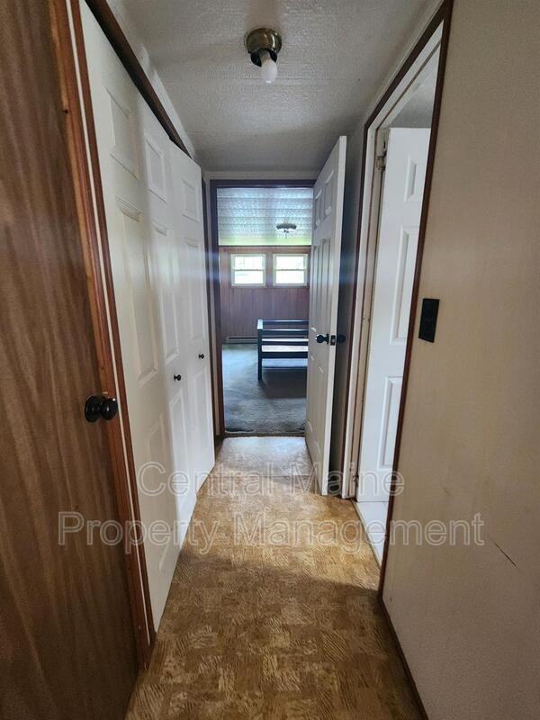 400 Friendship Rd - Photo 7 of 14