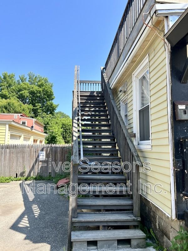 21 Lafayette Pl - Photo 2 of 23