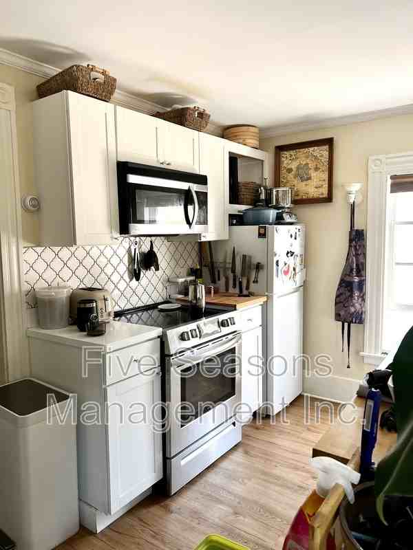 21 Lafayette Pl - Photo 5 of 23
