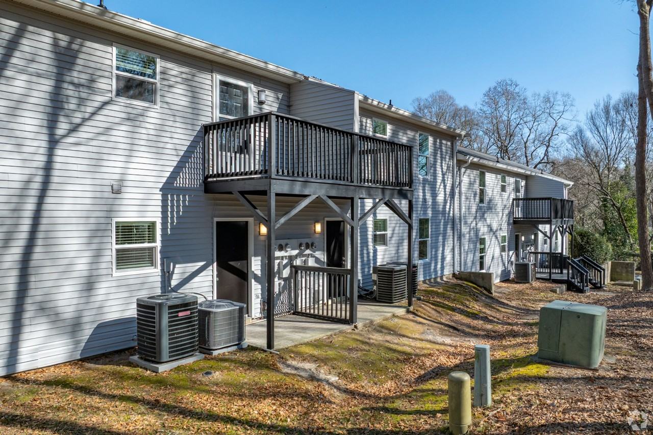 Gastonia Groves Apartments - Photo 4 of 8