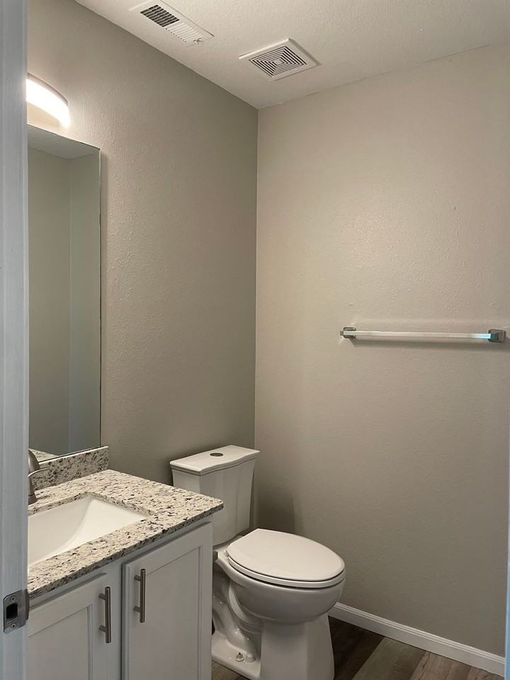 Cross Creek Villas - Photo 3 of 28