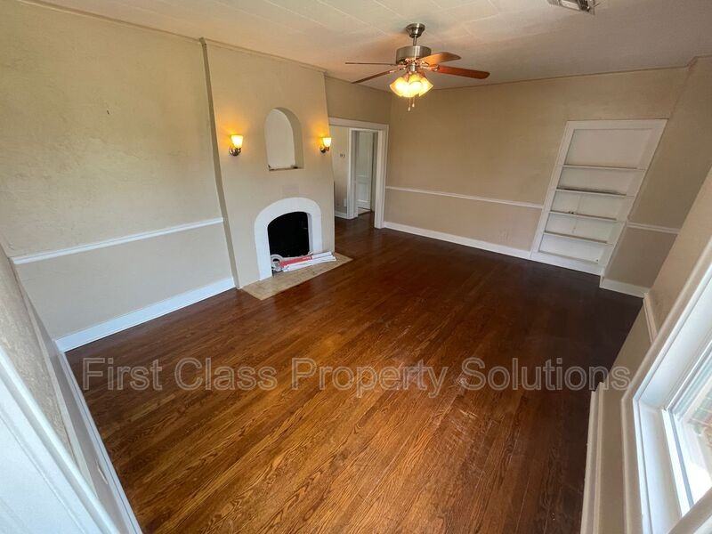 3029 1/2 Nw 12th St - Photo 5 of 20