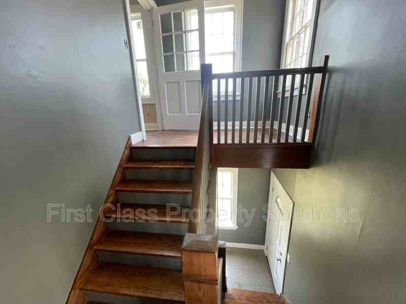 3029 1/2 Nw 12th St - Photo 6 of 20