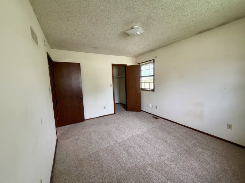 3423 Harvard Rd - Photo 4 of 8
