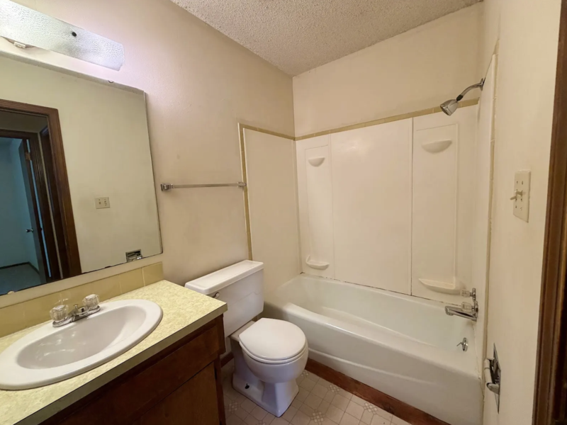 3423 Harvard Rd - Photo 6 of 8