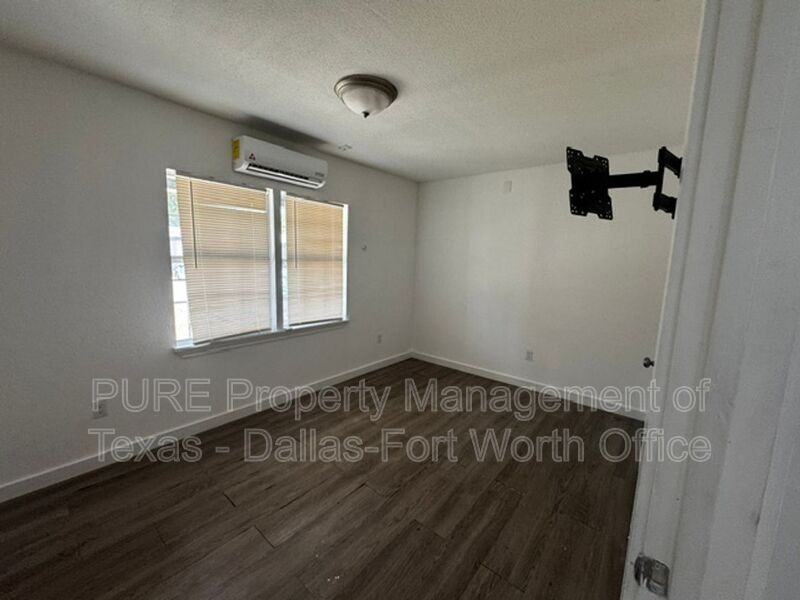 2223 Jb Jackson Jr Blvd #A4
