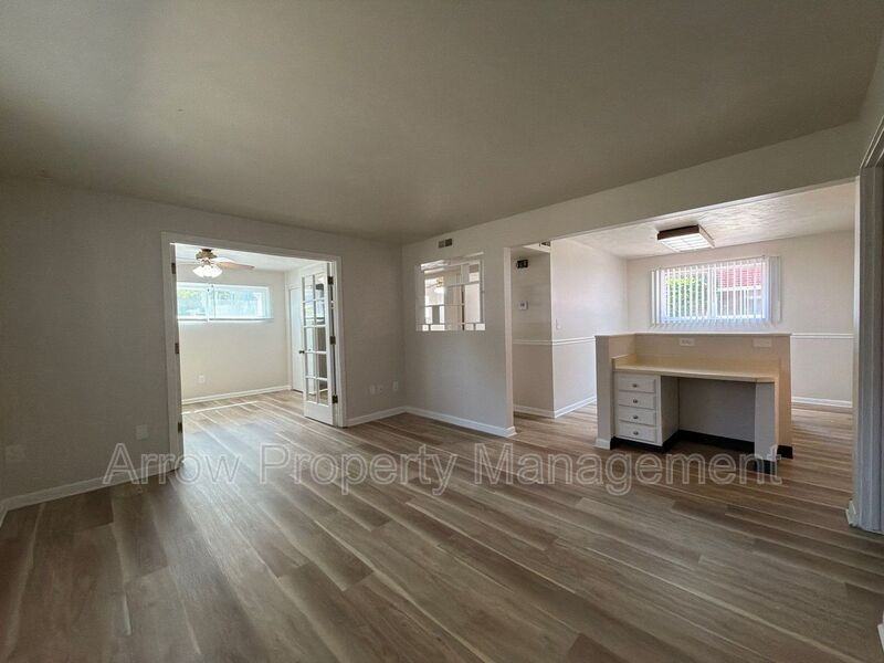 1446 S 20th St - Photo 2 of 11