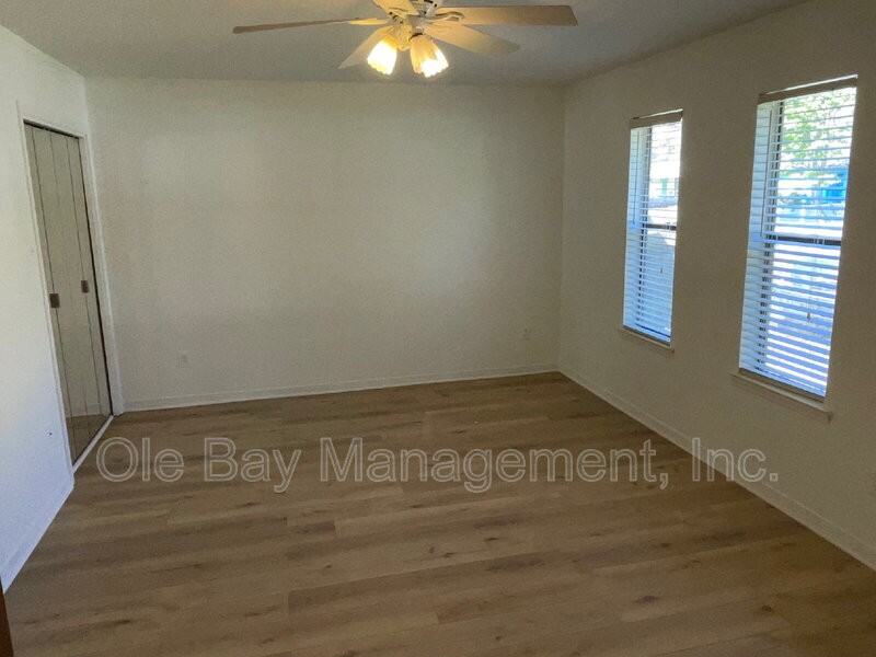 4127 Springdale Rd - Photo 3 of 7