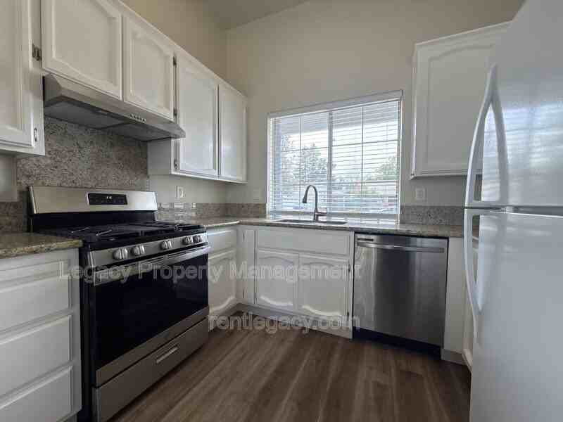 403 Munden Ct - Photo 6 of 19