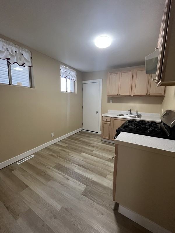 1936 Tasker St - Photo 4 of 16