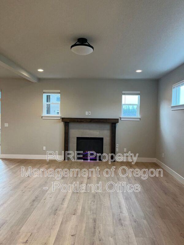 1730 Ne Gilbert Ln - Photo 7 of 16