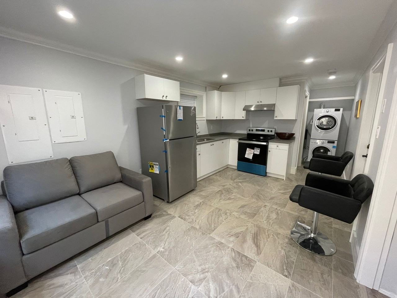 97 Holdom Avenue - Photo 2 of 8