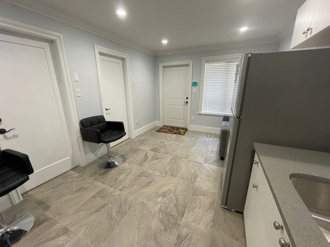 97 Holdom Avenue - Photo 3 of 8