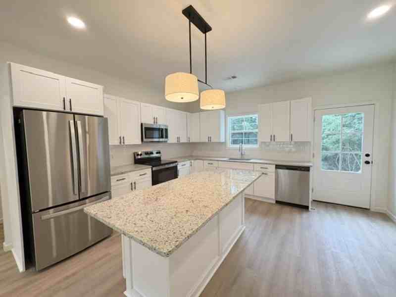 6901 Hunter Rd - Photo 5 of 17
