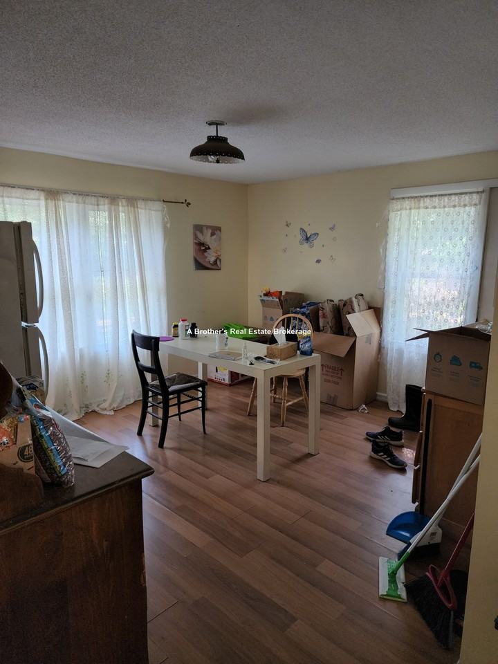 50 Oakdale Ave - Photo 2 of 19