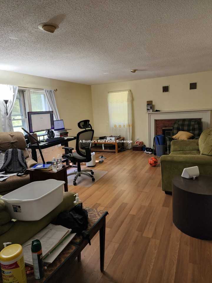 50 Oakdale Ave - Photo 3 of 19