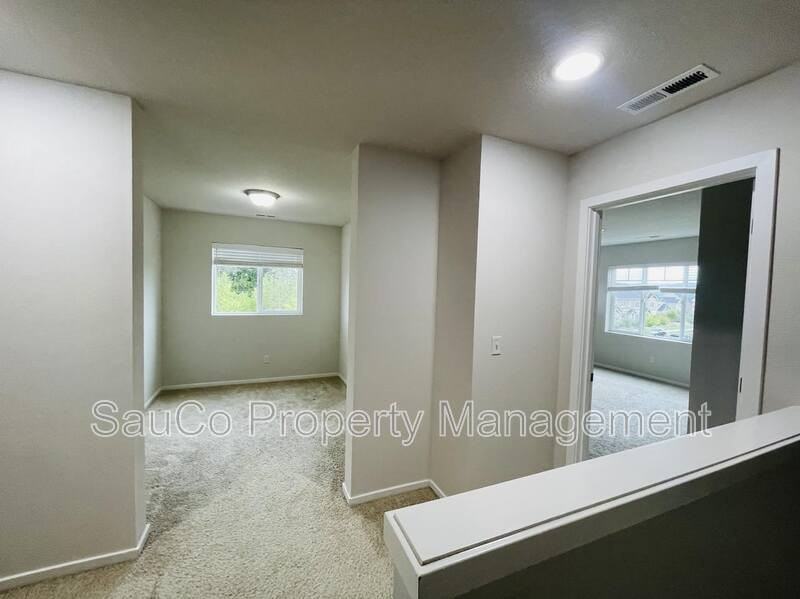 16390 Nw Ernst St - Photo 7 of 18
