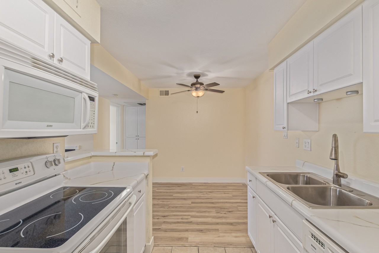 5995 North 78th Street #1037 - Photo 6 of 19