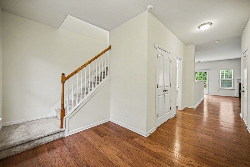 10405 Bunclody Dr - Photo 4 of 25