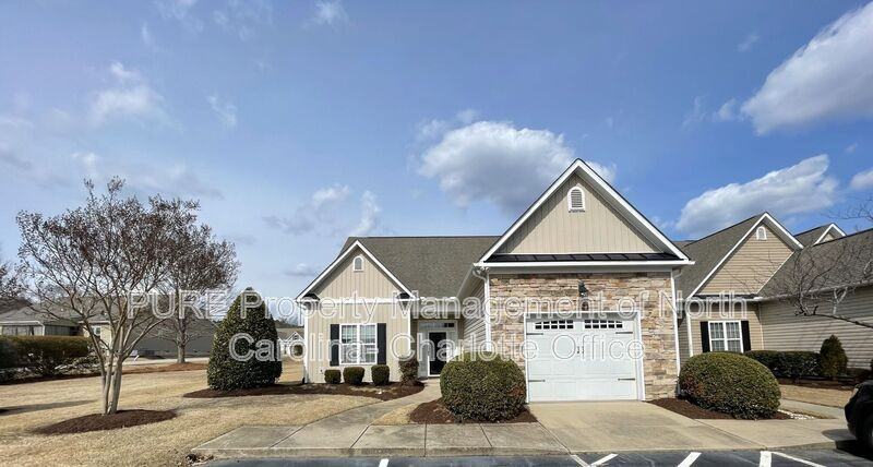 68 Wembley Dr - Photo 2 of 21