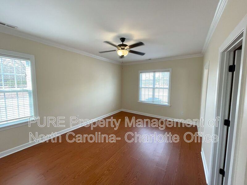 68 Wembley Dr - Photo 7 of 21