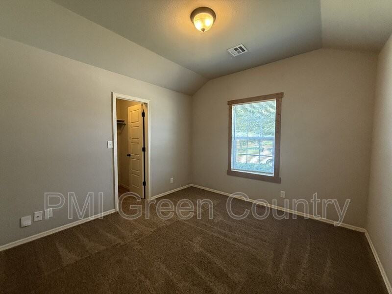 3903 W 105th St S - Photo 6 of 20