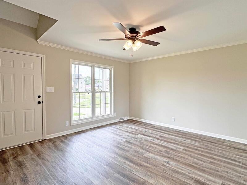 289 Ballygar Ct - Photo 3 of 15