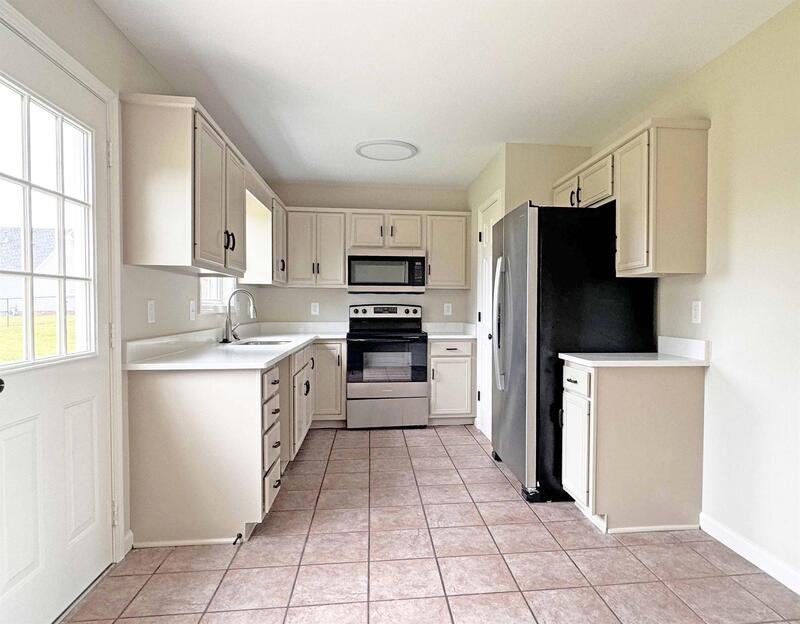 289 Ballygar Ct - Photo 4 of 15