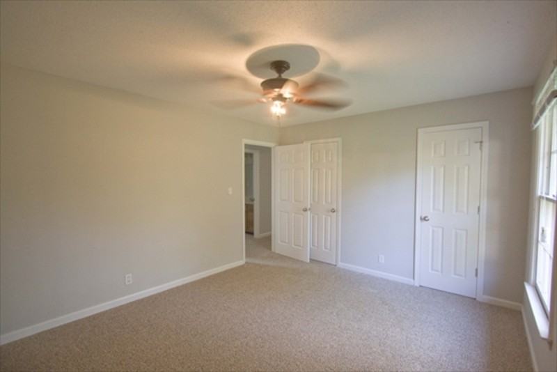 385 Louise Ln #NA - Photo 7 of 12