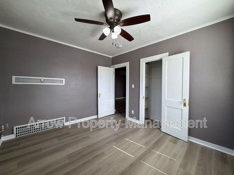 723 Ella St #B2 - Photo 7 of 10