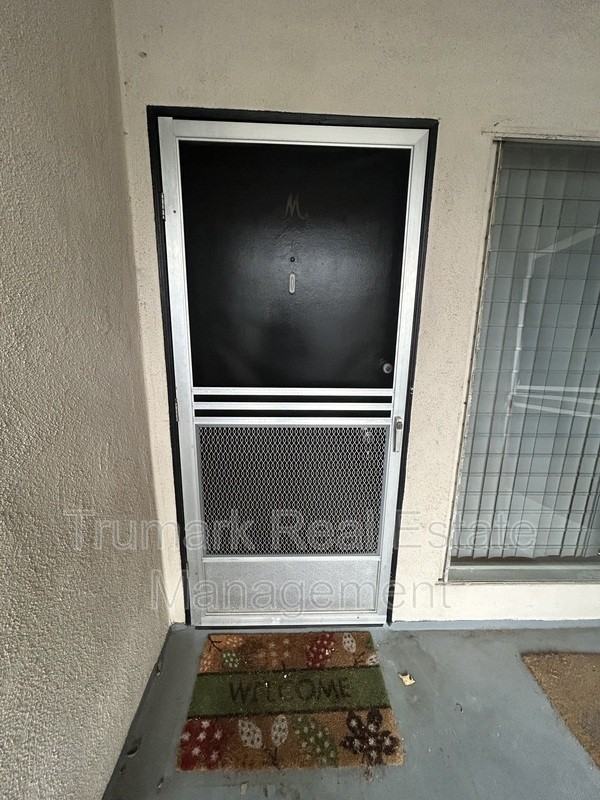 337 E Tujunga Ave #M - Photo 3 of 24
