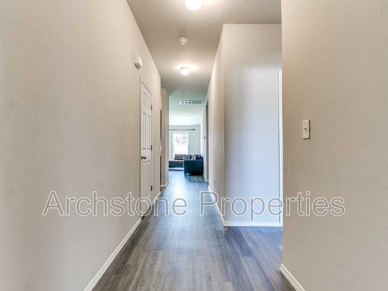 1308 Dustin Dr - Photo 2 of 33