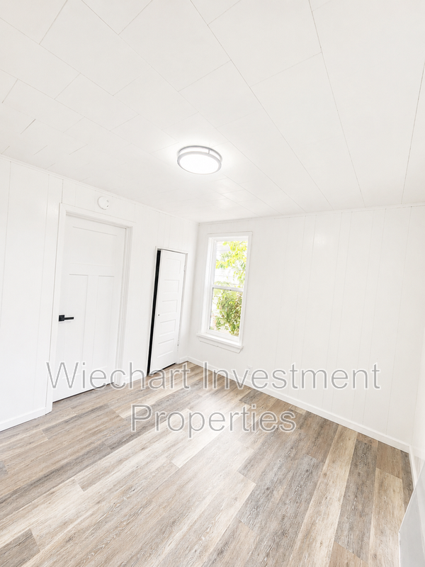 770 Richie Ave - Photo 5 of 16