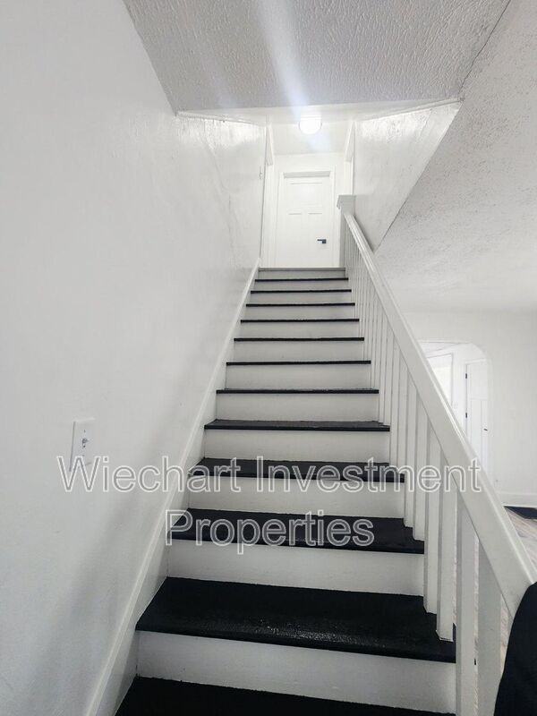 770 Richie Ave - Photo 7 of 16