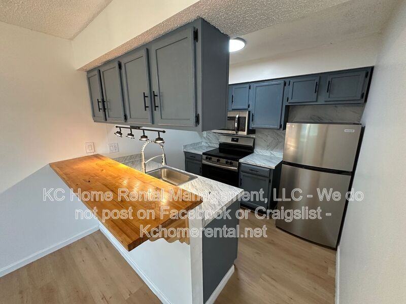300 Osage St #A - Photo 4 of 29