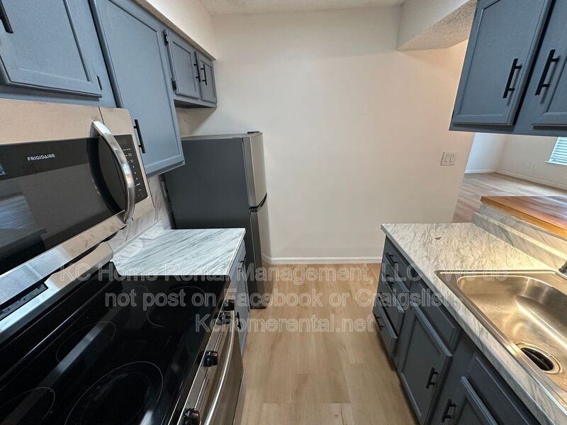 300 Osage St #A - Photo 6 of 29