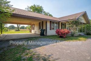 featured image of 2208 Old Gurley Pike