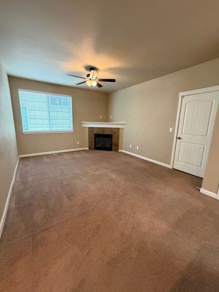 1415 Grindstone Dr Se - Photo 7 of 29